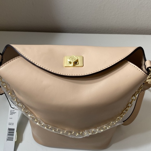 NWT Antonio Melanin turn lock crossbody bag taup color - Picture 5 of 11